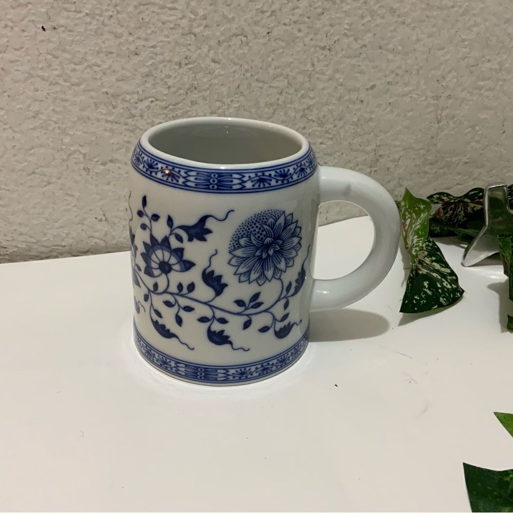 Hutschenreuther  Blue Onion Mug Or Beer Stein blue White Excellent  G3